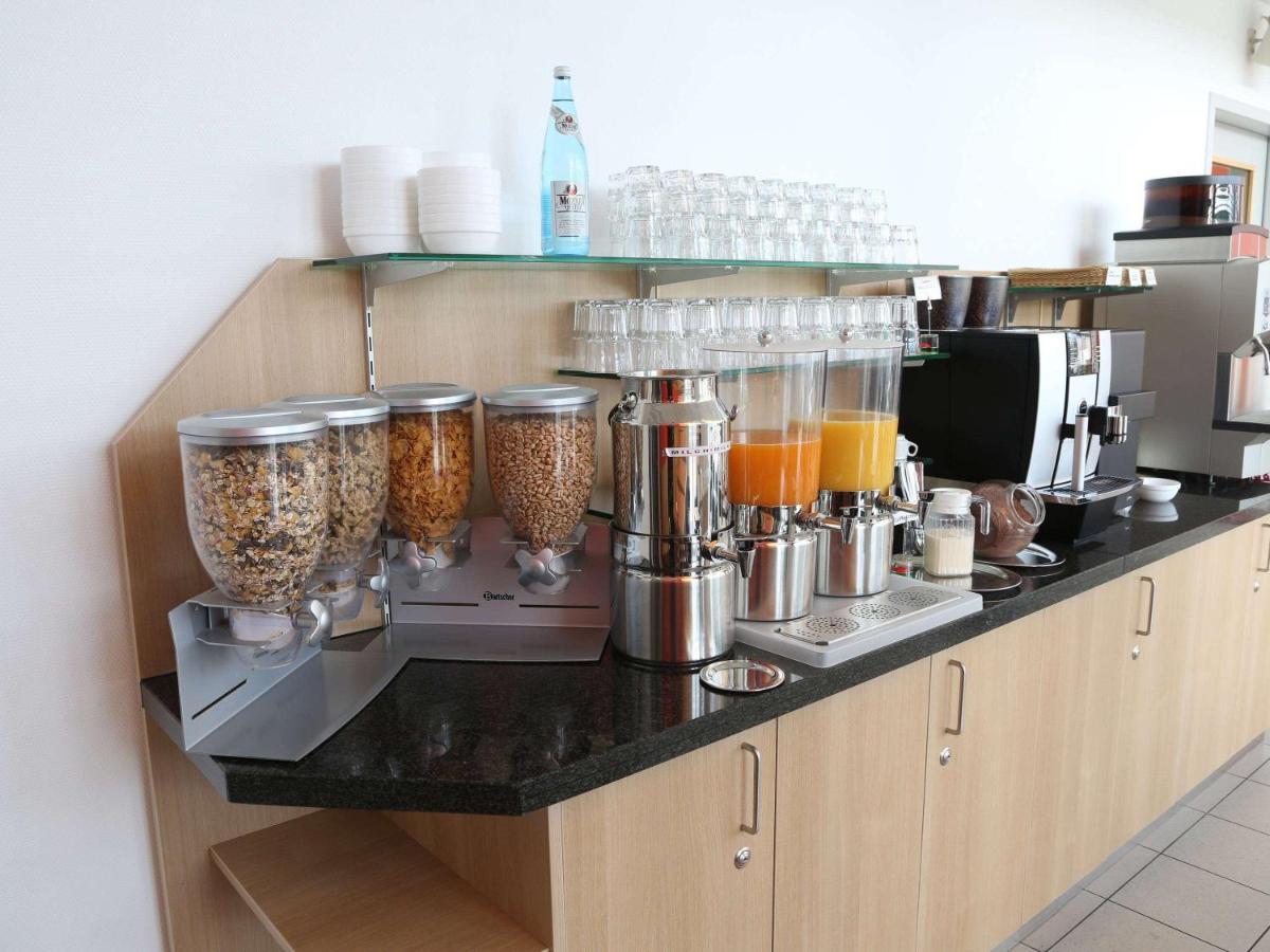 Ibis Budget Augsburg City ภายนอก รูปภาพ
