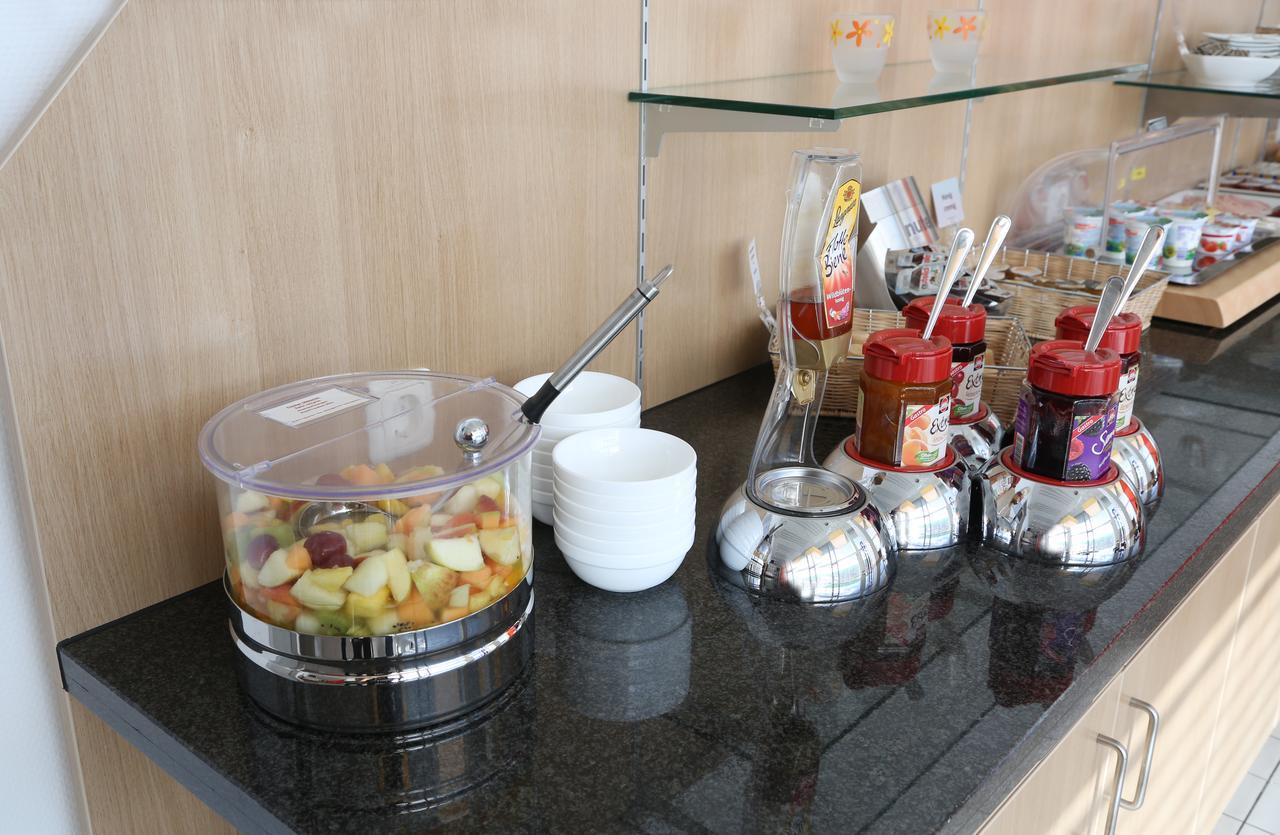 Ibis Budget Augsburg City ภายนอก รูปภาพ
