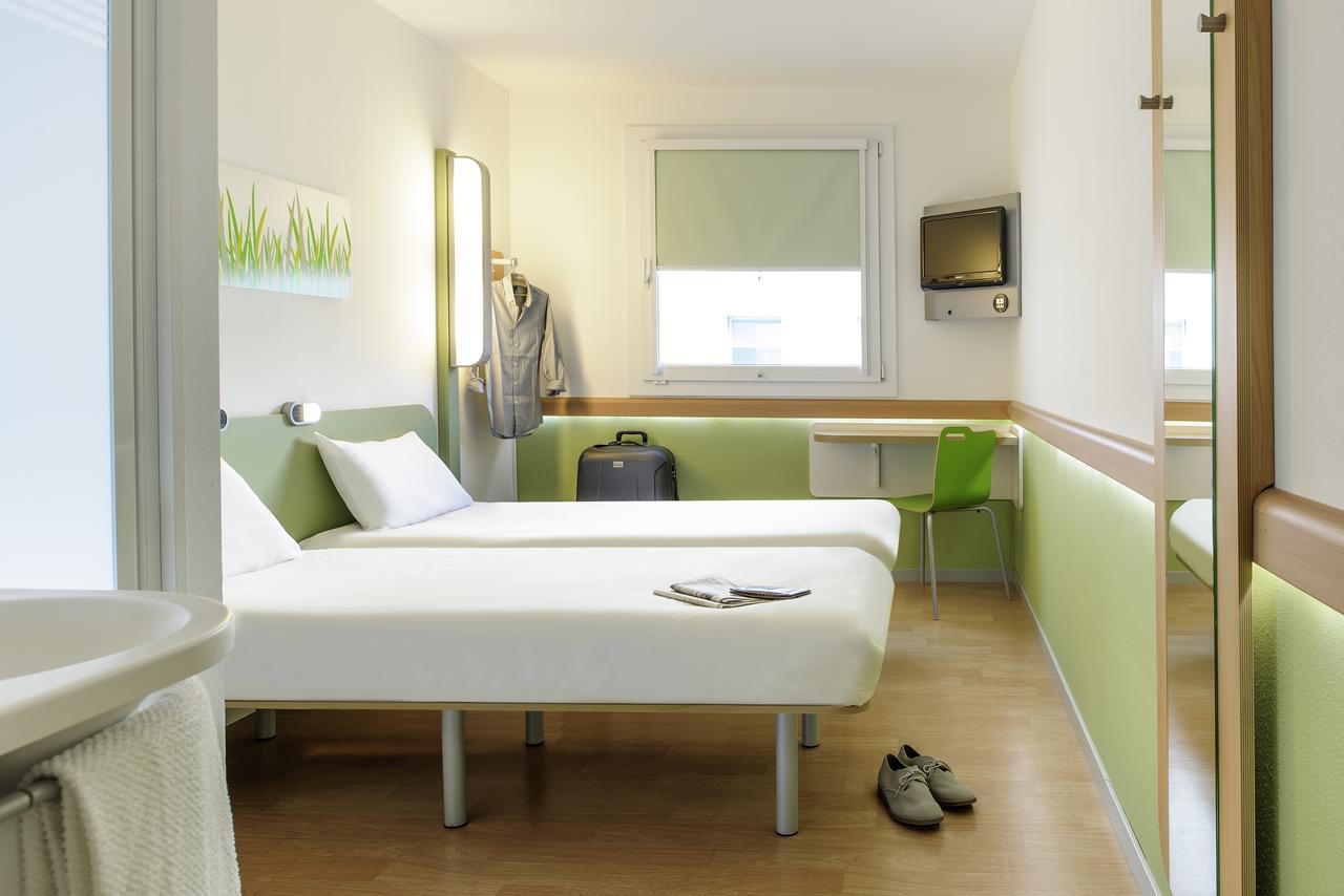 Ibis Budget Augsburg City ภายนอก รูปภาพ